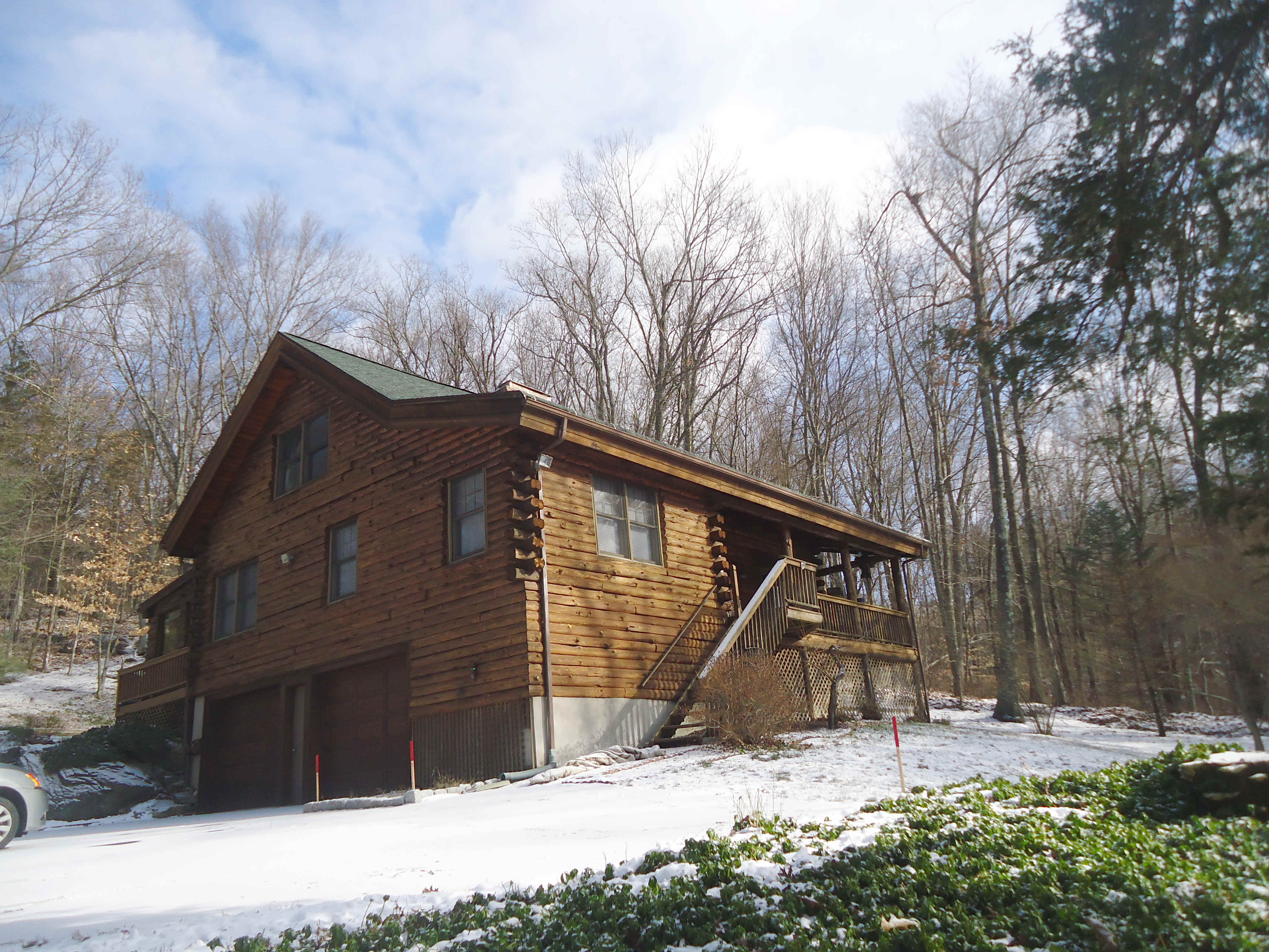 Building photograph for 115 CLATTER VALLEY RD